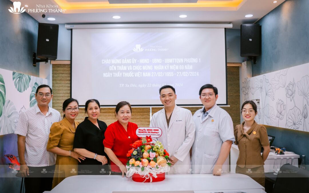 Lãnh đạo Phường 1 chúc mừng Ngày Thầy thuốc Việt Nam