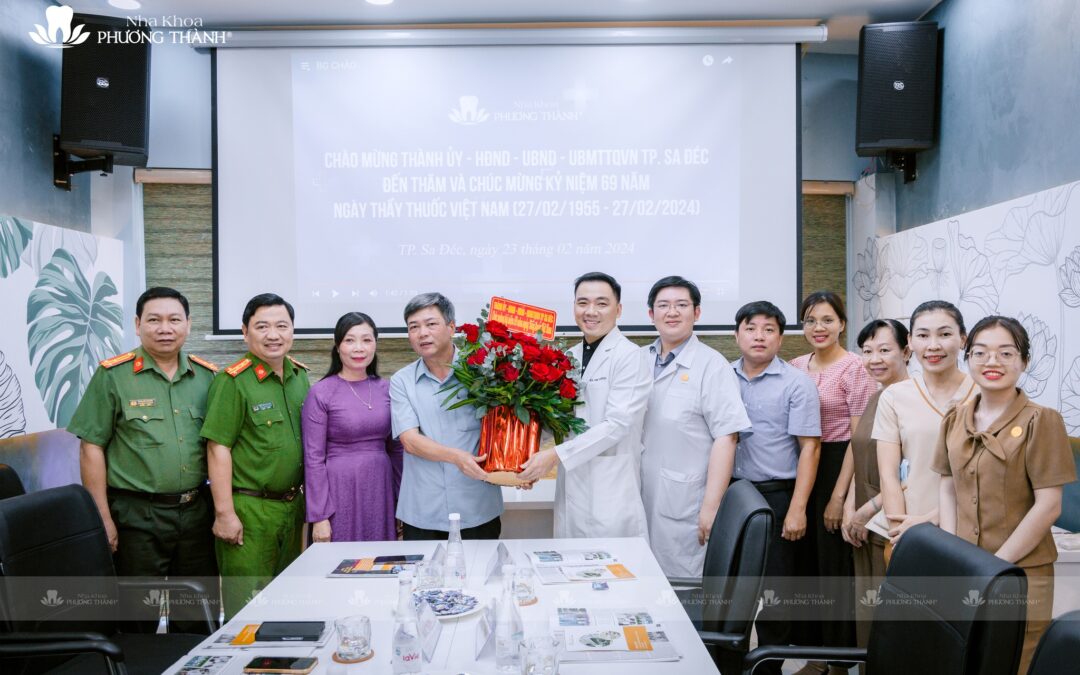 Đón tiếp lãnh đạo Thành phố Sa Đéc đến chúc mừng Ngày Thầy thuốc Việt Nam