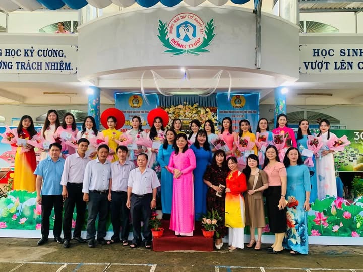 Hội thi “Nữ đoàn viên Công đoàn tài năng, duyên dáng”